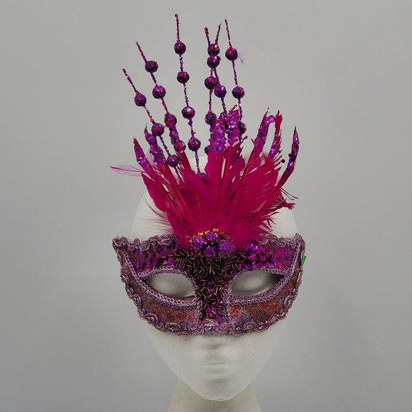 Venetian Angel Beaded & Feather Mask - Picture 2 of 16